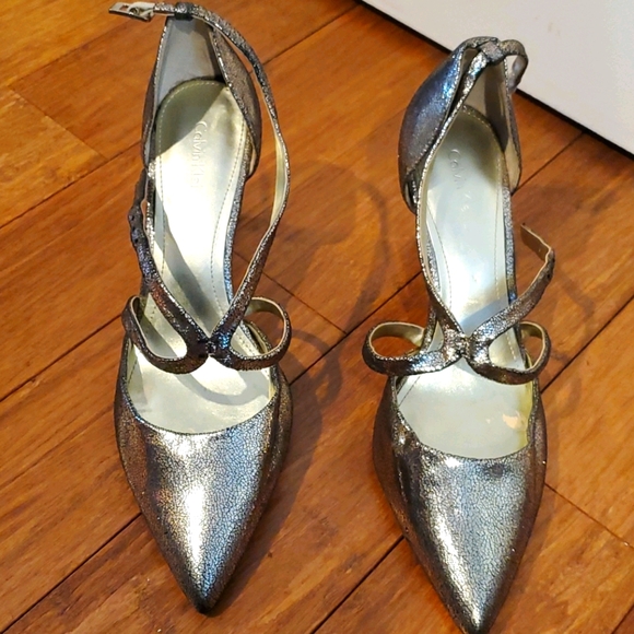 Calvin Klein hammered gold heels - Picture 1 of 4